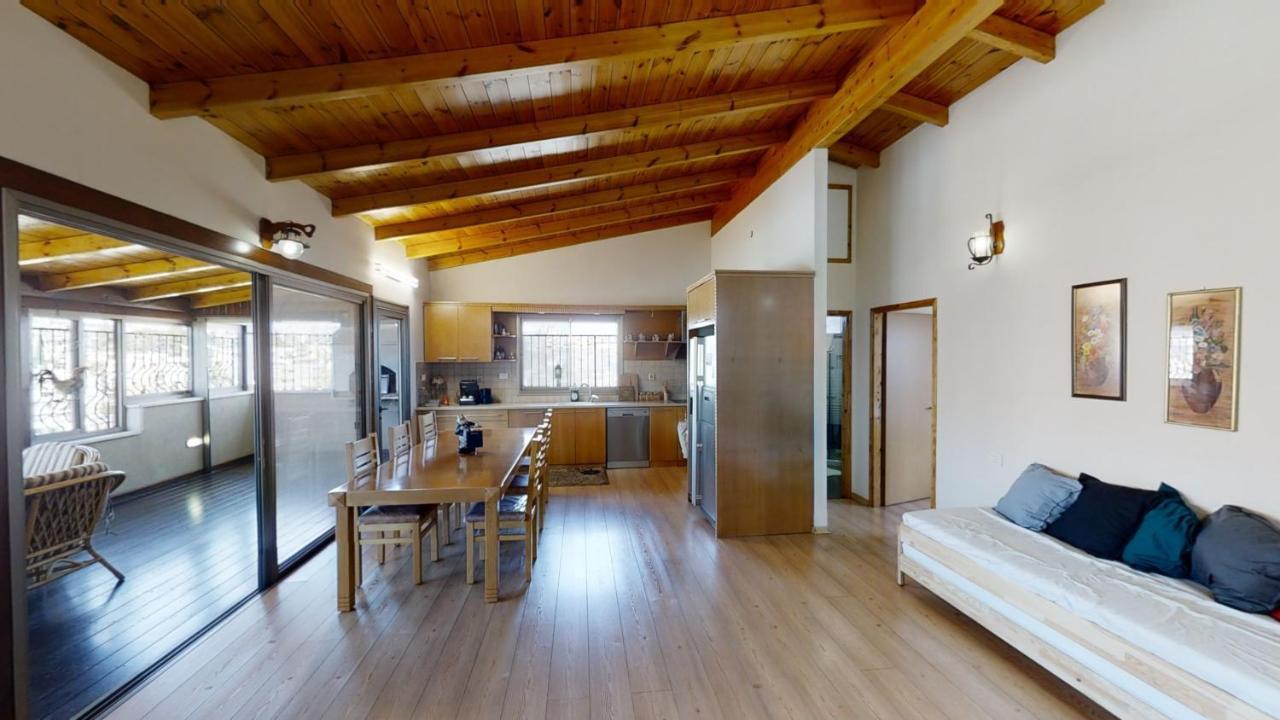 Cozy Wood Apartment With Great View To Nazareth Esterno foto
