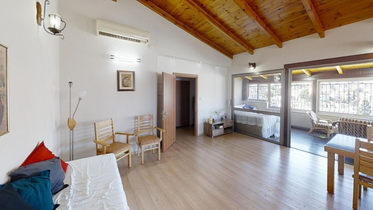 Cozy Wood Apartment With Great View To Nazareth Esterno foto