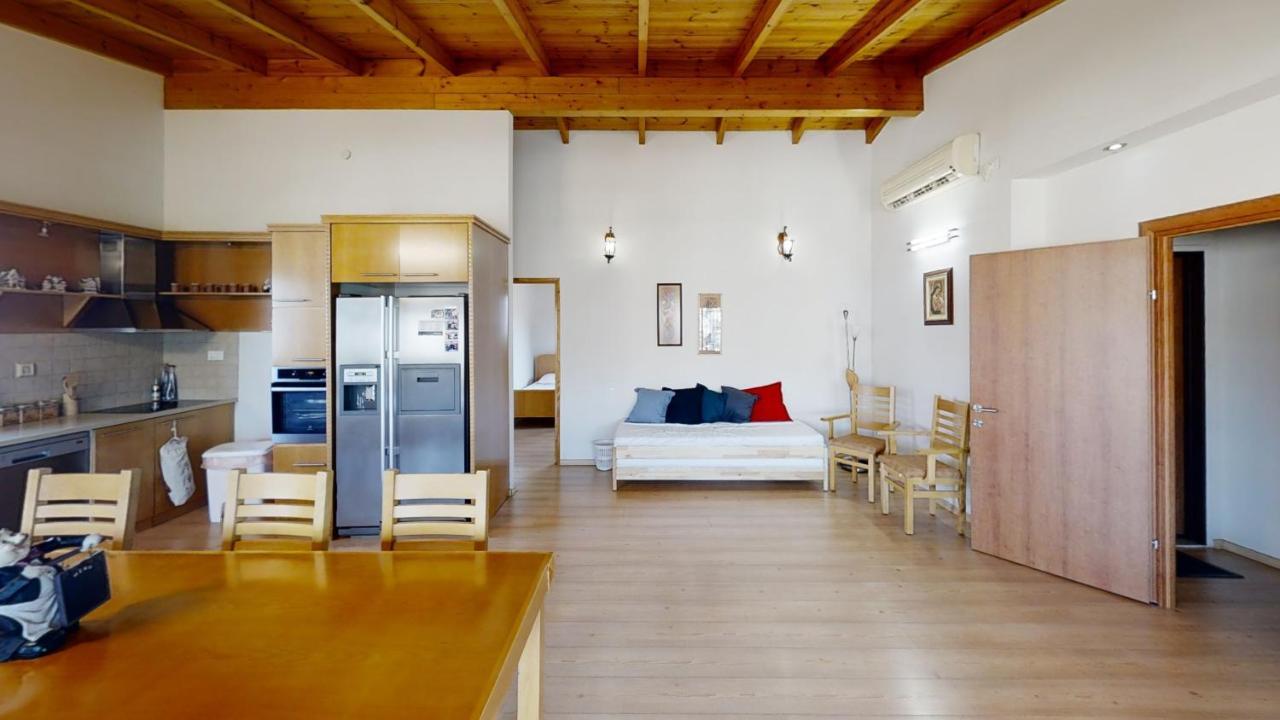 Cozy Wood Apartment With Great View To Nazareth Esterno foto